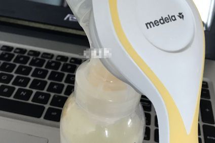 美德乐的手动吸奶器好用吗？使用方便吗？-1