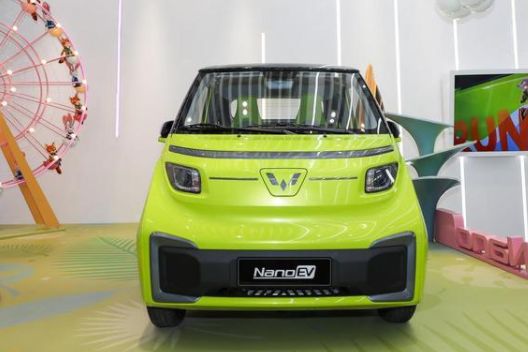 五菱Nano EV正式上市，比宏光MINI更加可爱-1